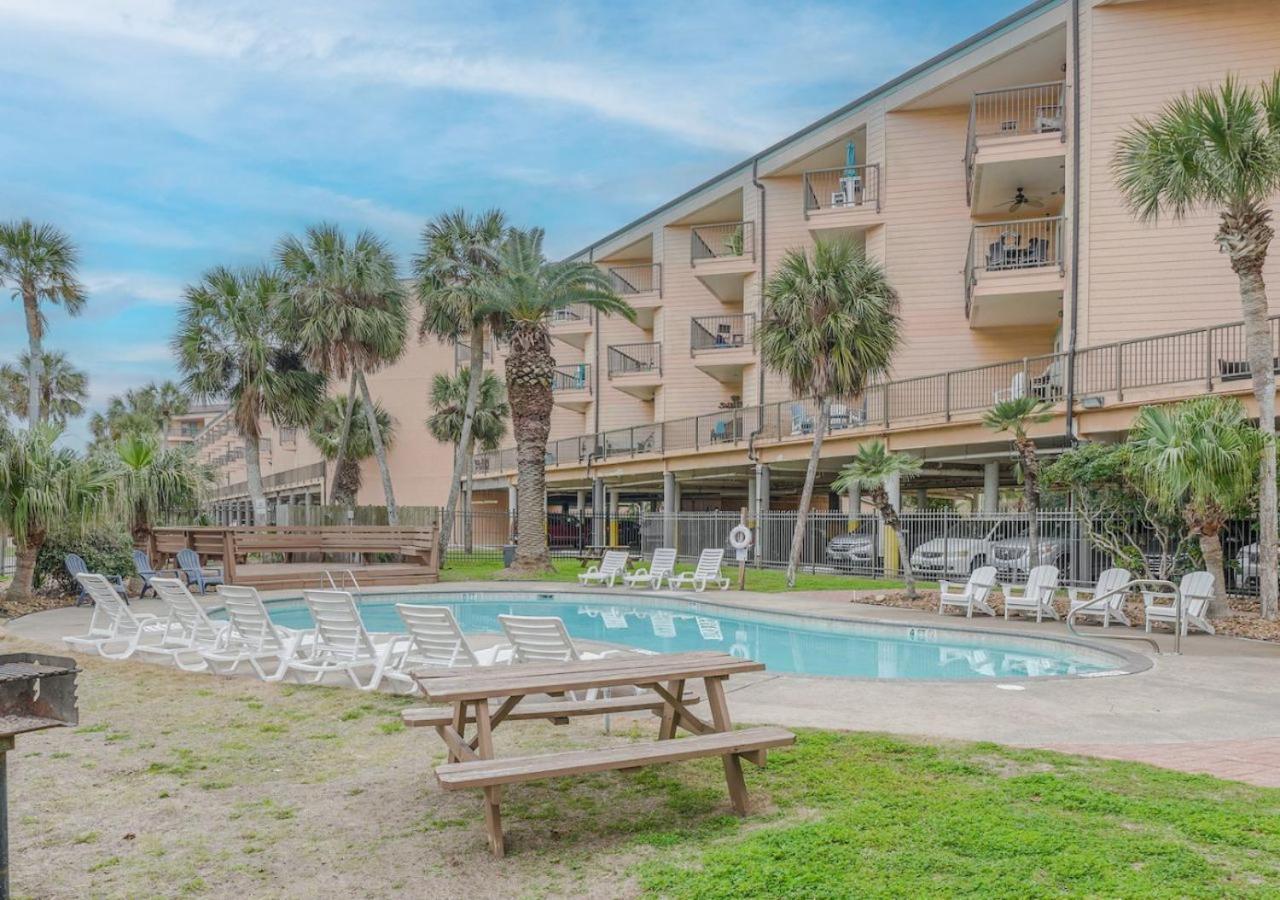 Ocean View Luxury Steps To Beach Galveston Exterior foto
