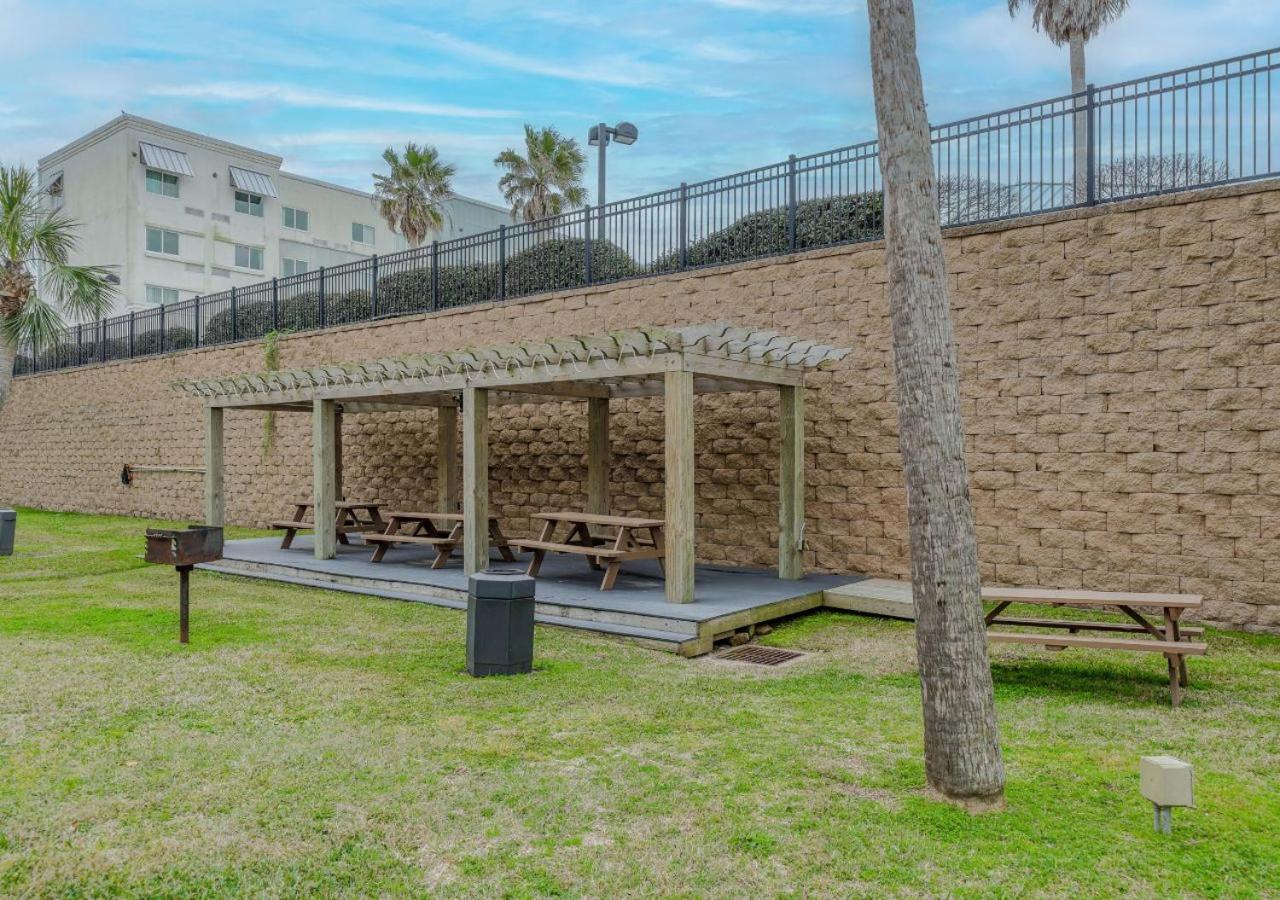 Ocean View Luxury Steps To Beach Galveston Exterior foto